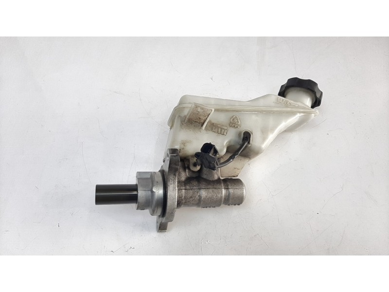 Recambio de bomba freno para hyundai tucson classic blue referencia OEM IAM 58510D7000  