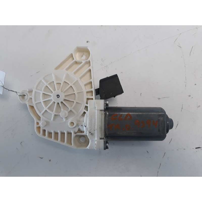 Recambio de motor elevalunas trasero derecho para mercedes-benz clase cla (w117) cla 200 cdi (117.308) referencia OEM IAM A55383