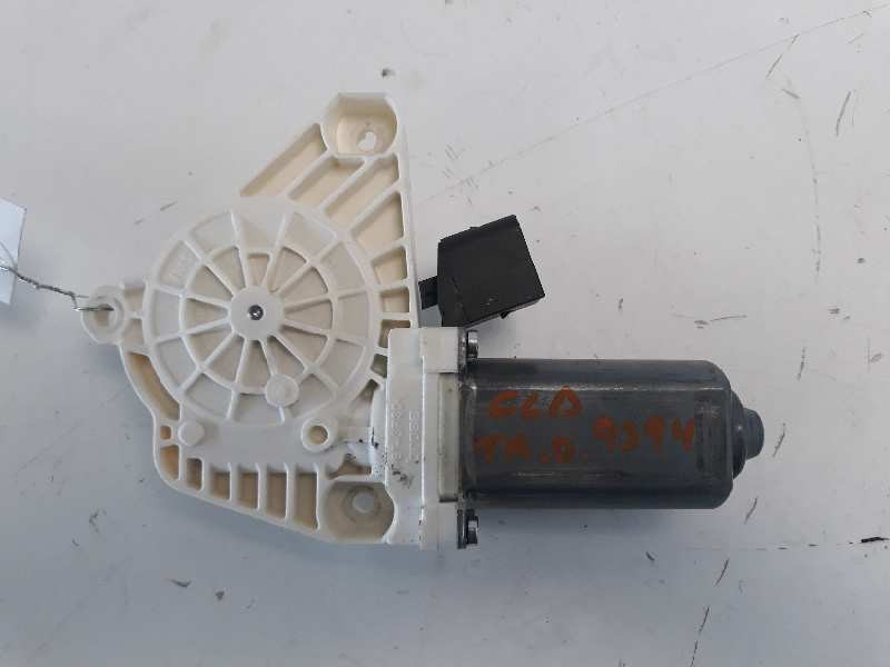 Recambio de motor elevalunas trasero derecho para mercedes-benz clase cla (w117) cla 200 cdi (117.308) referencia OEM IAM A55383