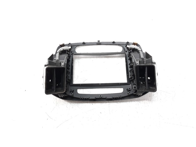 Recambio de rejilla aireadora para opel insignia berlina 1.6 cdti dpf referencia OEM IAM 1335441X  