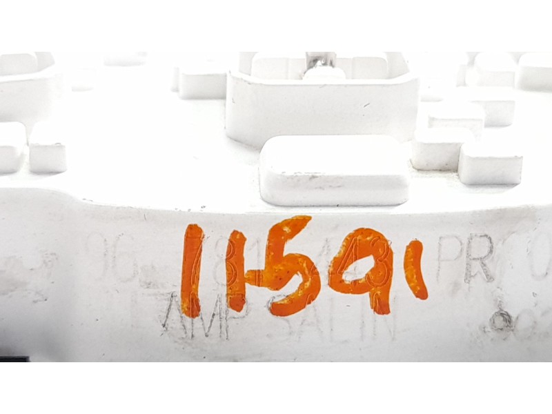 Recambio de luz interior para peugeot 308 referencia OEM IAM 96781443PR  