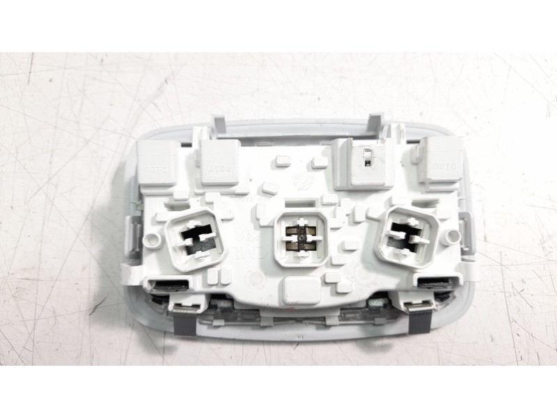 Recambio de luz interior para peugeot 308 referencia OEM IAM 96781443PR  