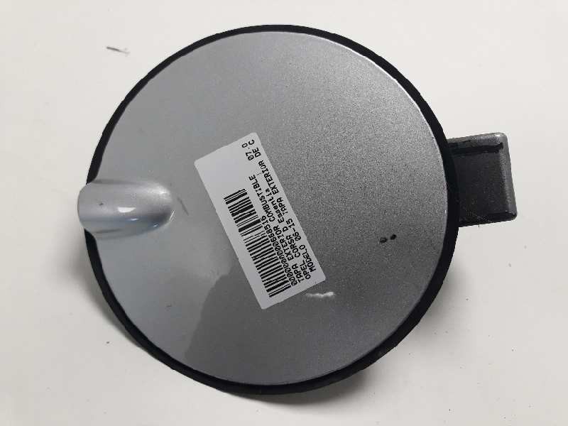 Recambio de tapa exterior combustible para opel corsa d essentia referencia OEM IAM 13183307  