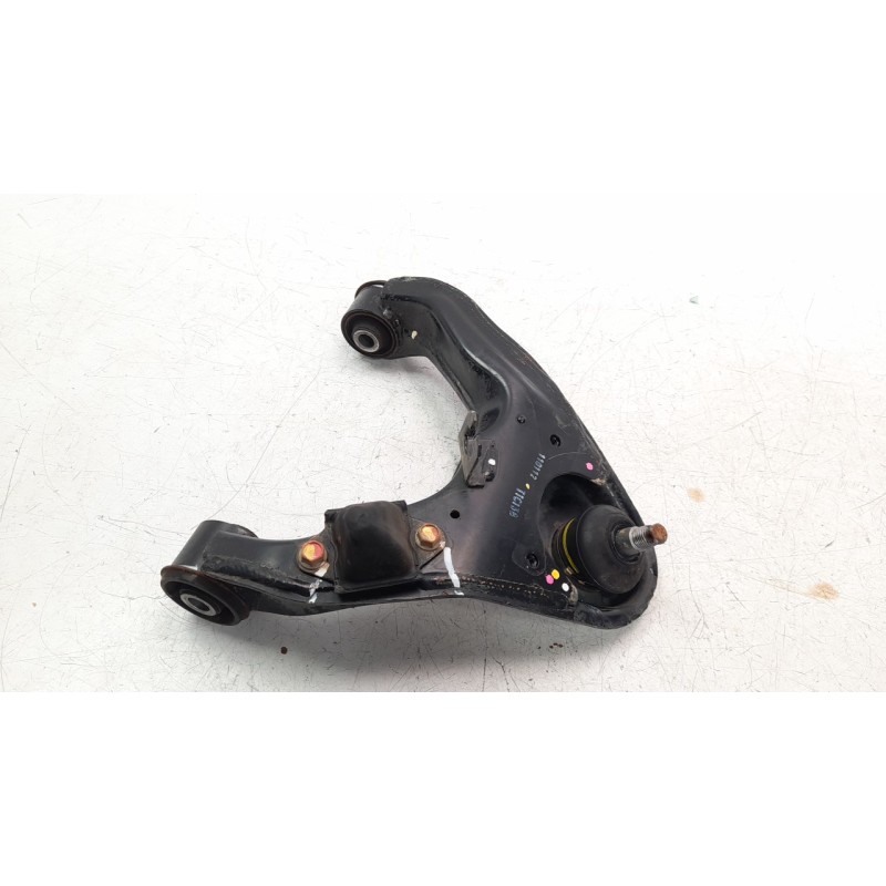Recambio de brazo suspension inferior delantero izquierdo para mitsubishi l 200 (kl0/kj0) 2.2 di-d cat referencia OEM IAM 4013A6