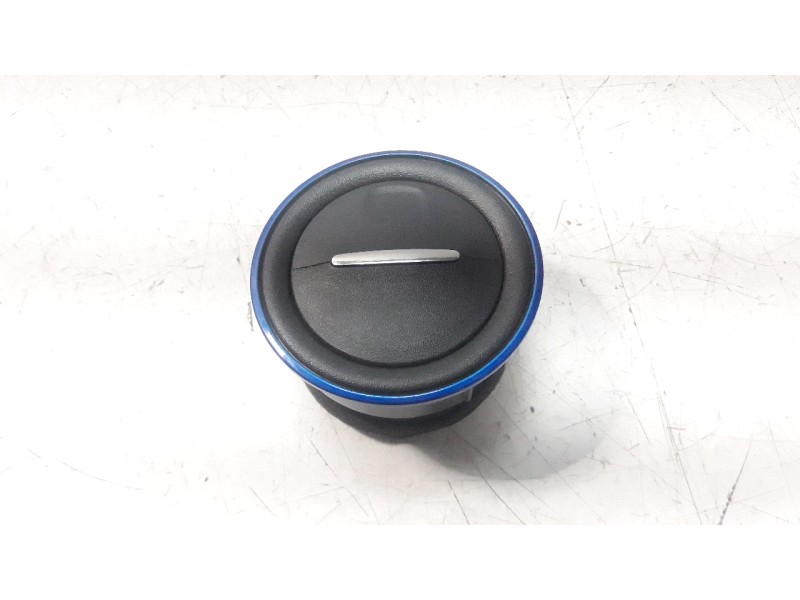 Recambio de rejilla aireadora para dacia spring electric comfort referencia OEM IAM 687607797R  