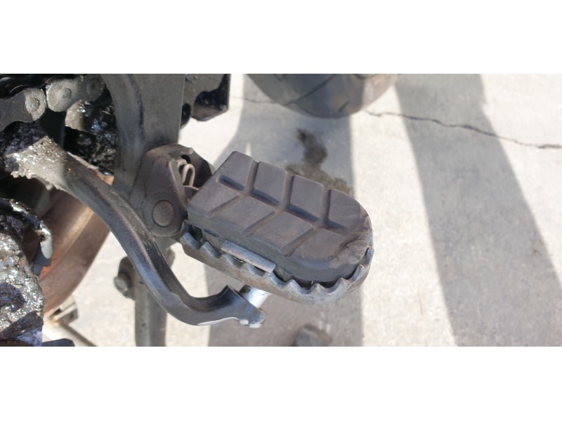 Recambio de estribera izquierda para ktm 1290 super adventure wh 1290 super adventure wh referencia OEM IAM 61903040033  