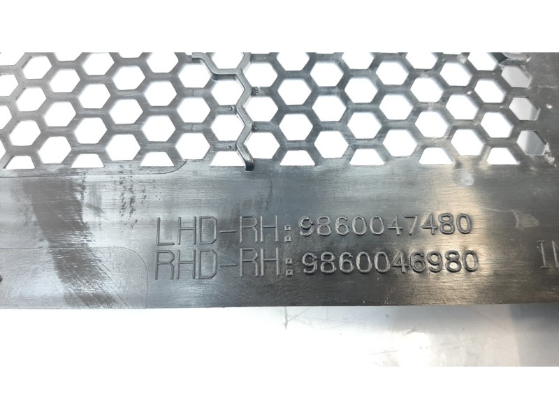 Recambio de torpedo para peugeot 208 (p2) active referencia OEM IAM 9860046980  