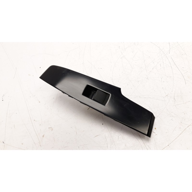 Recambio de mando elevalunas trasero izquierdo para lexus is 2.5 16v cat (híbrido) referencia OEM IAM 8481030192  