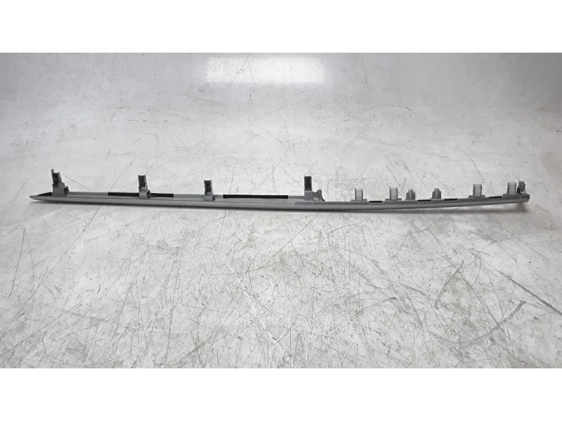 Recambio de moldura para mazda 3 lim. () 2.2 turbodiesel cat referencia OEM IAM BHN155256  
