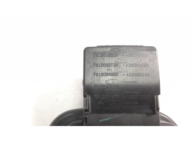 Recambio de tapa exterior combustible para renault captur ii 1.3 tce referencia OEM IAM 781201650R  