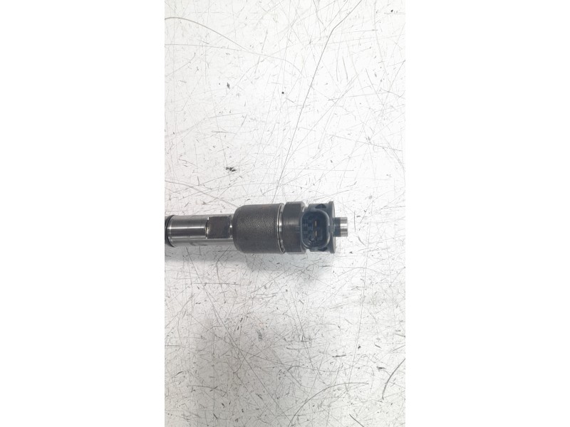Recambio de inyector para hyundai tucson classic blue referencia OEM IAM 338002A610  