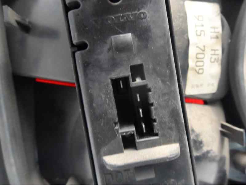 Recambio de piloto trasero derecho para volvo s70 berlina 2.5 d / tdi referencia OEM IAM   