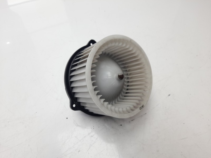 Recambio de ventilador calefaccion para kia cee´d 1.4 crdi cat referencia OEM IAM F00S330106  