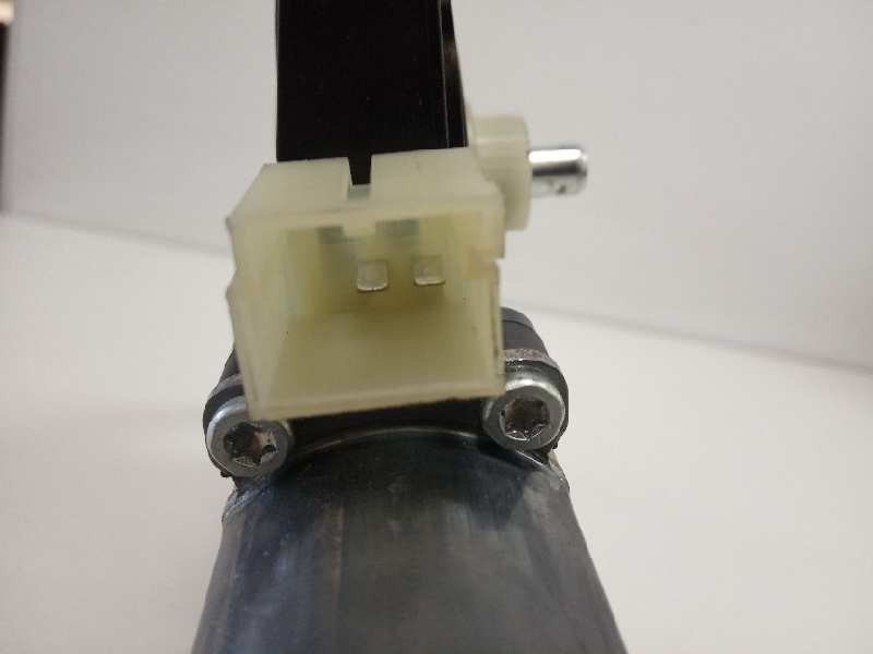 Recambio de motor elevalunas delantero izquierdo para volkswagen golf vii lim. advance bluemotion referencia OEM IAM 8W0959801B 