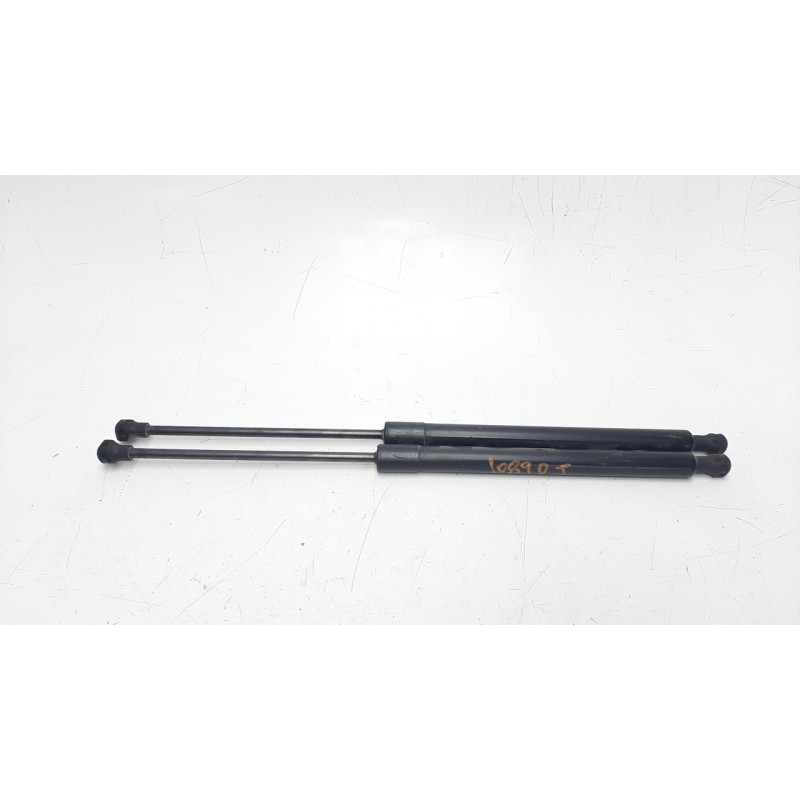 Recambio de amortiguadores maletero / porton para peugeot 208 1.2 12v e-thp referencia OEM IAM 9673083680  