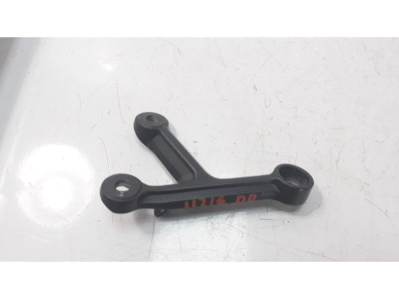 Recambio de soporte motor derecho para honda cbr 650r referencia OEM IAM 50211MKND50ZA  