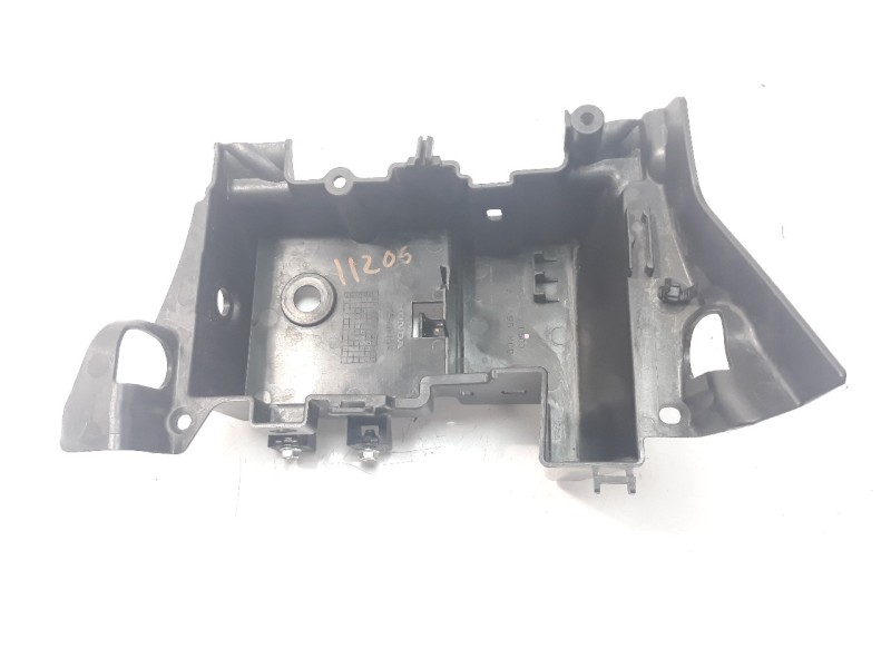 Recambio de moldura para honda cbr 650r referencia OEM IAM 80111MKYD500  