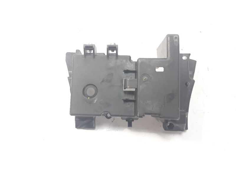Recambio de moldura para honda cbr 650r referencia OEM IAM 80111MKYD500  