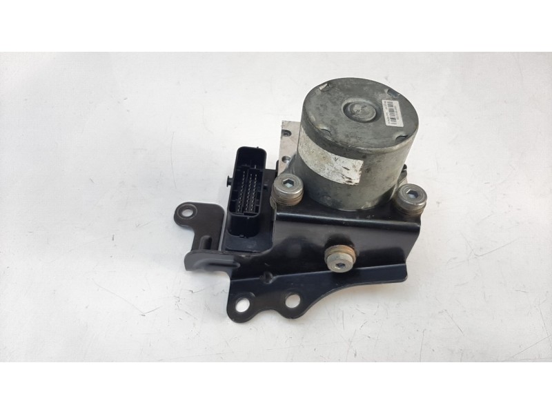 Recambio de abs para hyundai tucson classic blue referencia OEM IAM 58920D7100  