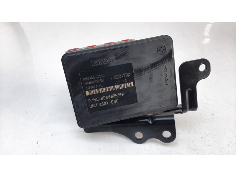 Recambio de abs para hyundai tucson classic blue referencia OEM IAM 58920D7100  