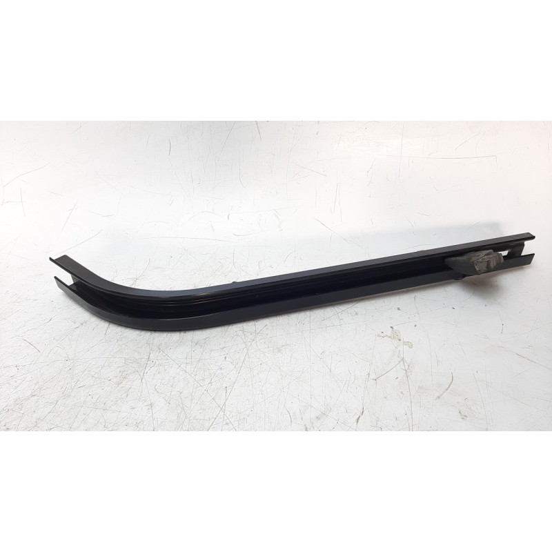 Recambio de soporte / guia puerta corredera para citroen berlingo station wagon 1.6 16v hdi fap referencia OEM IAM 9684585580  