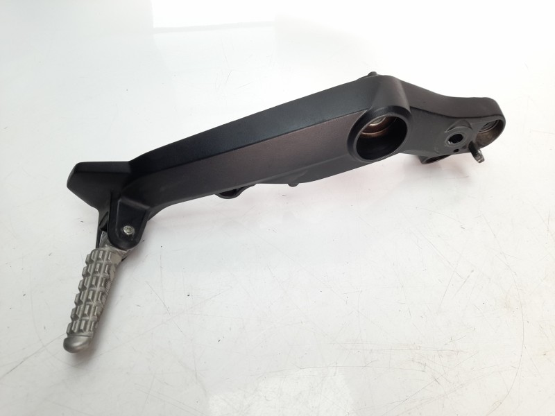 Recambio de estribo para ducati scrambler 1100 scrambler 1100 referencia OEM IAM 2822A  