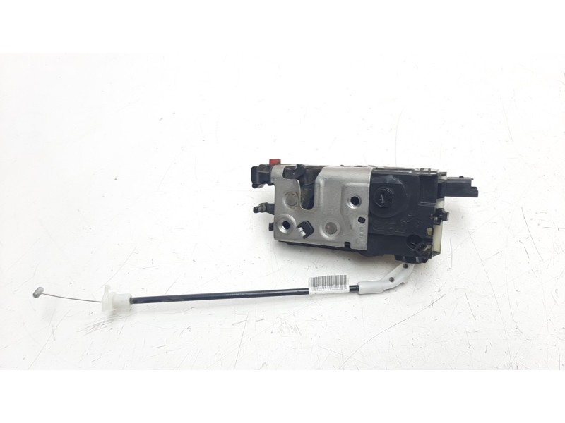 Recambio de cerradura puerta trasera izquierda para peugeot 208 1.2 12v e-thp referencia OEM IAM 9812501280  