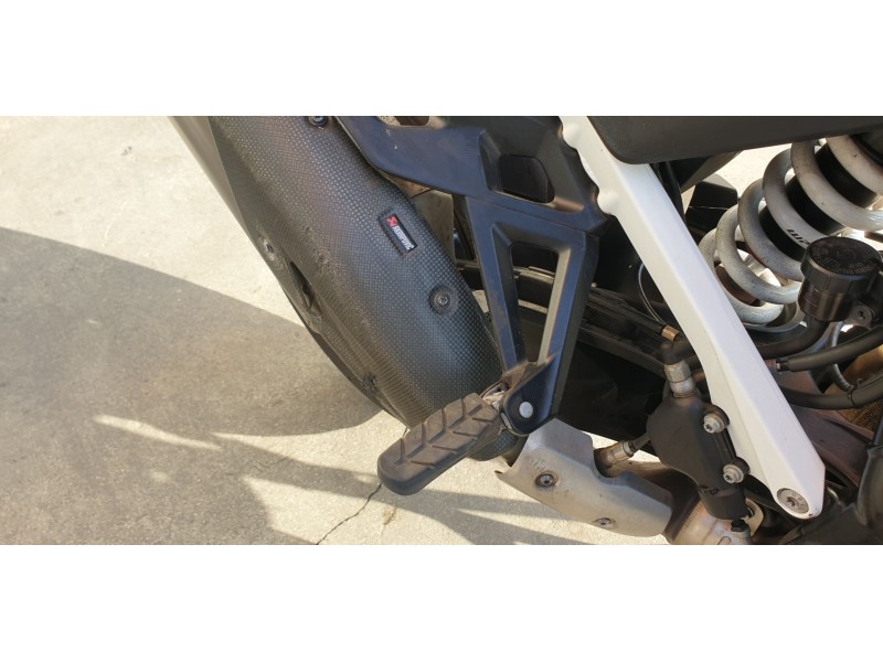 Recambio de estribera derecha para ktm 1290 super adventure wh 1290 super adventure wh referencia OEM IAM 61903049000C1  