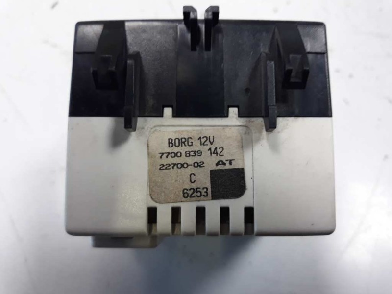 Recambio de pantalla multifuncion para renault megane i fase 2 classic (la..) 1.6 16v authentique referencia OEM IAM 7700839142 