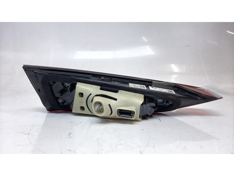 Recambio de piloto trasero derecho interior para bmw serie s4 coupe (g22) (2020- ...) m440d xdrive referencia OEM IAM 6321747760