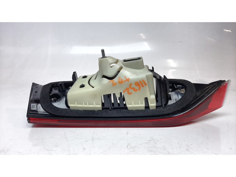 Recambio de piloto trasero derecho interior para bmw serie s4 coupe (g22) (2020- ...) m440d xdrive referencia OEM IAM 6321747760
