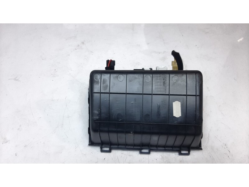 Recambio de cenicero para hyundai tucson classic blue referencia OEM IAM 84630D70604X  