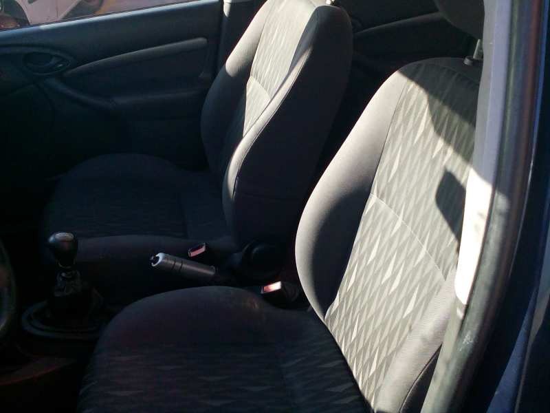 ford focus berlina (cak) del año 2003