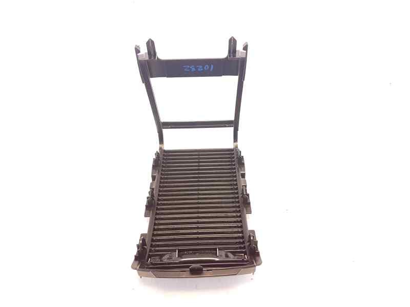 Recambio de moldura para peugeot 2008 (--.2013) active referencia OEM IAM 9678251577  