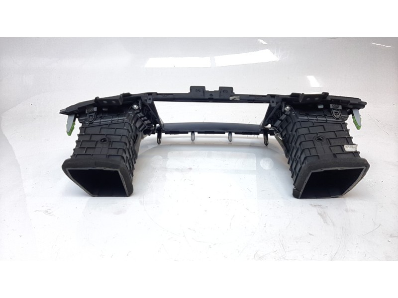 Recambio de aireador central para hyundai tucson classic blue referencia OEM IAM 84740D7100  