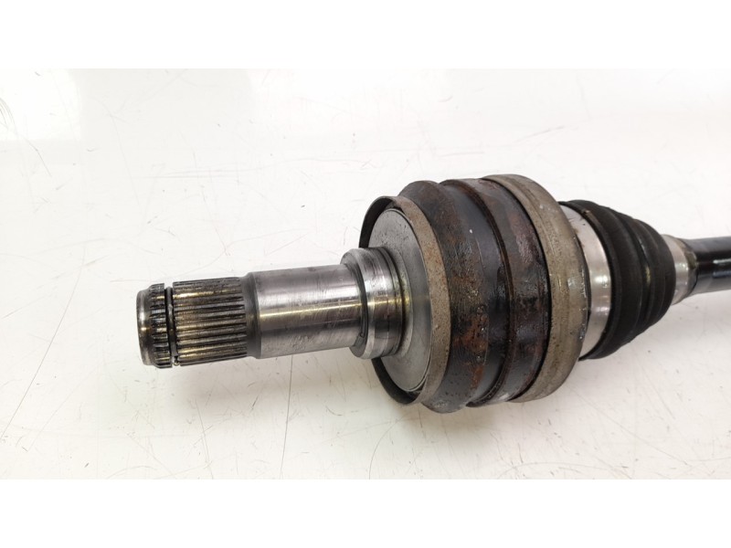 Recambio de transmision trasera izquierda para lexus is 2.5 16v cat (híbrido) referencia OEM IAM 4234053040  