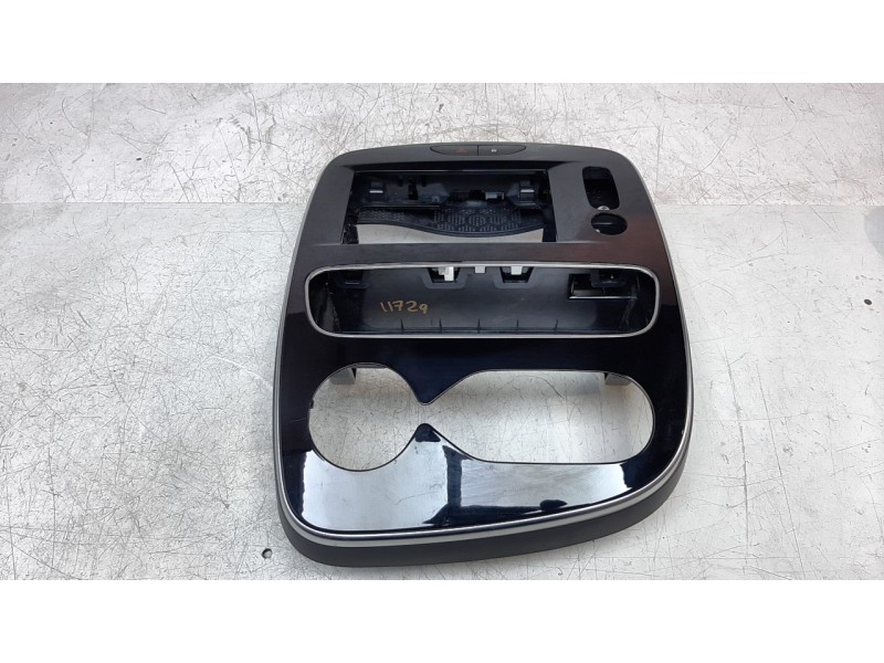 Recambio de embellecedor salpicadero para renault clio iv referencia OEM IAM 682608437R  
