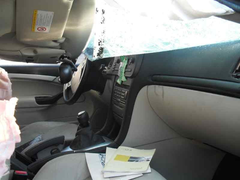 saab 9-3 berlina del año 2004