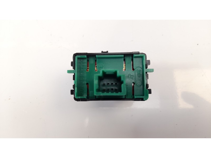 Recambio de interruptor para dacia sandero 1.5 dci diesel fap cat referencia OEM IAM 251538545R  