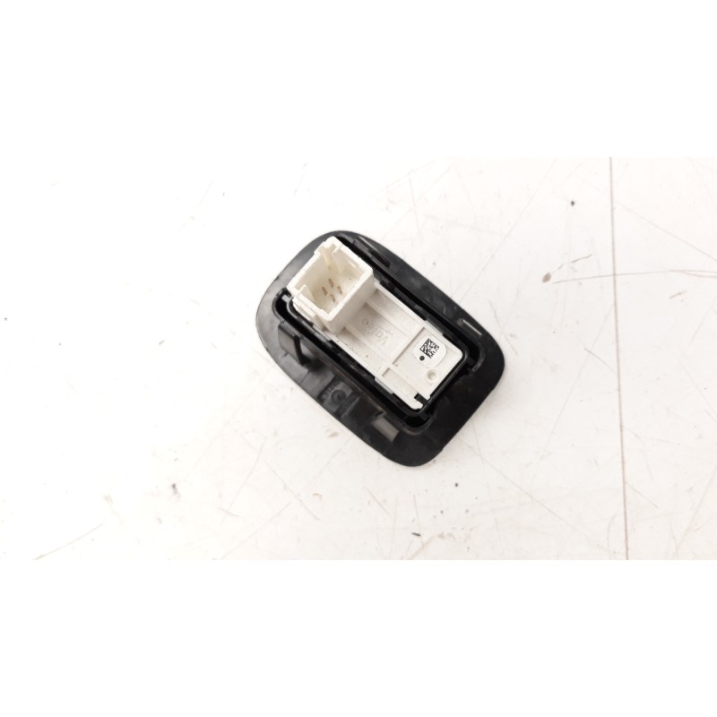 Recambio de mando elevalunas trasero izquierdo para peugeot 208 1.2 12v e-thp referencia OEM IAM 96751119ZD IAF440107CP 