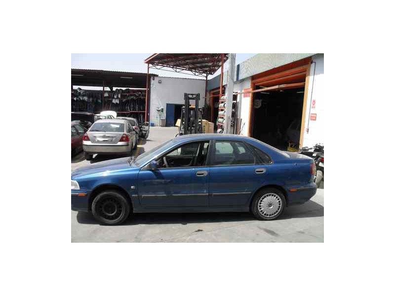 volvo s40 berlina del año 1998