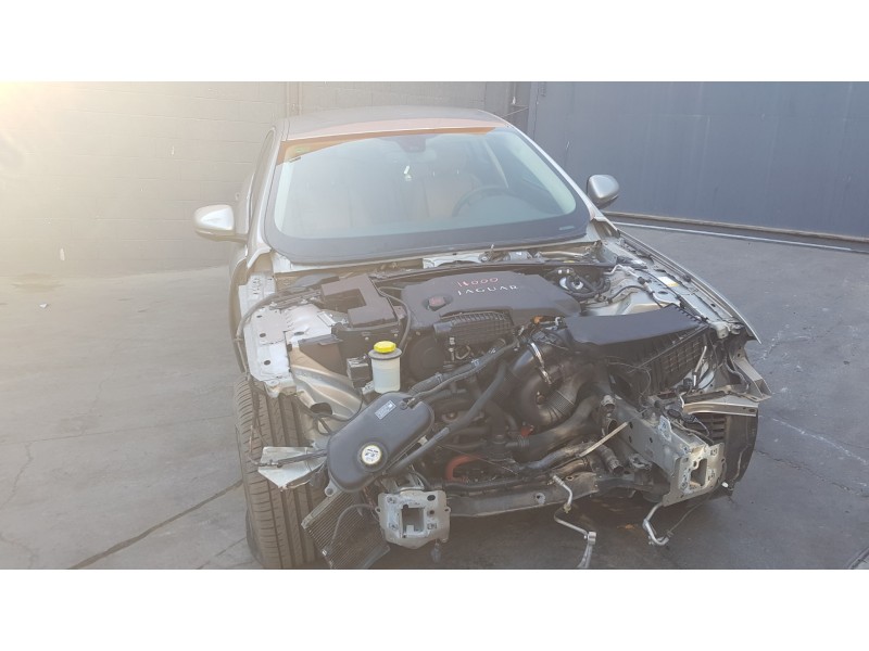 jaguar xf del año 2012