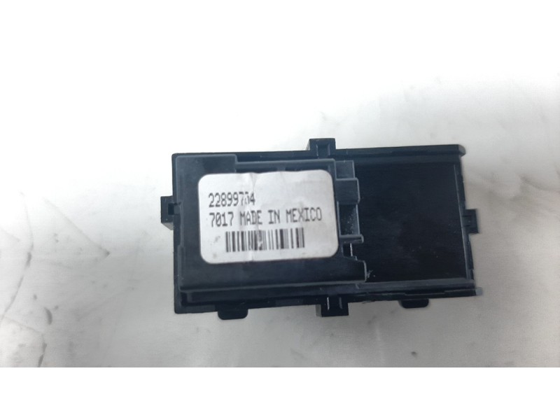 Recambio de interruptor para opel insignia berlina 1.6 cdti dpf referencia OEM IAM 22899704  
