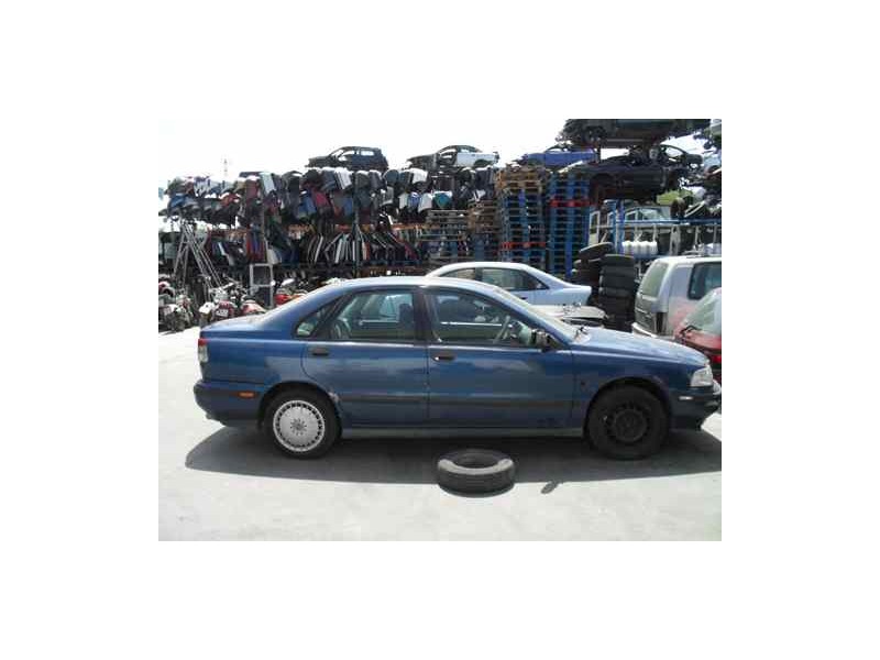 volvo s40 berlina del año 1998