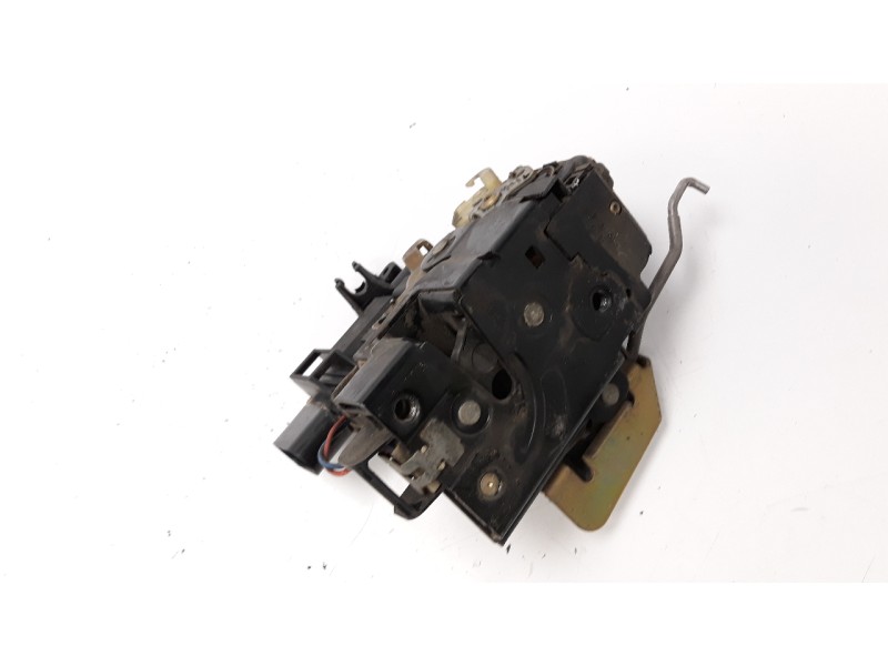 Recambio de cerradura puerta delantera derecha para audi a6 berlina (4b2) 2.5 v6 24v tdi referencia OEM IAM 4B1837016B CRDVW1038