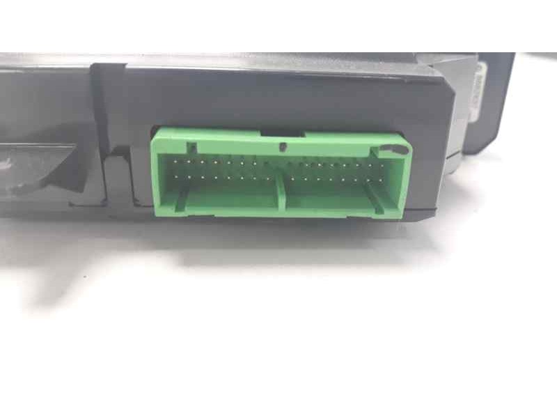 Recambio de mando elevalunas delantero derecho para volvo s80 berlina 2.4 d referencia OEM IAM 8682837  