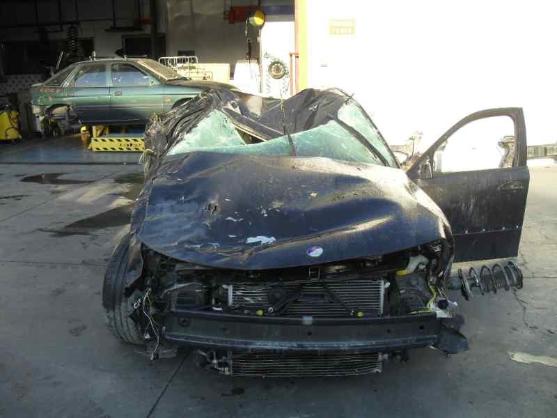 saab 9-3 berlina del año 2004