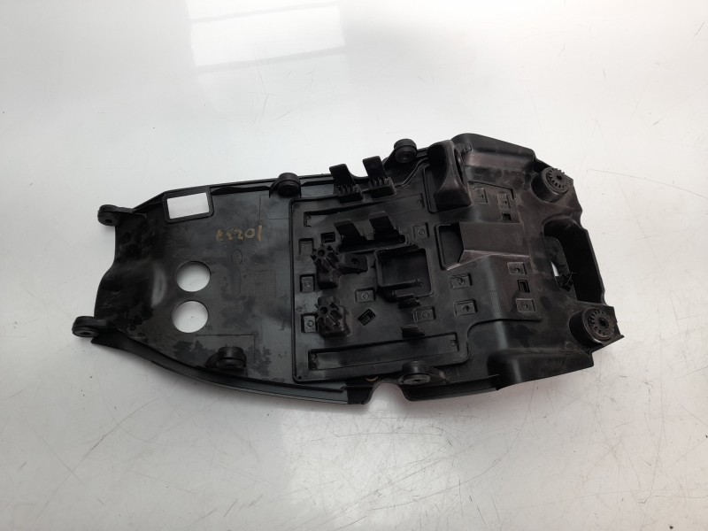 Recambio de paragolpes trasero para ducati scrambler 1100 scrambler 1100 referencia OEM IAM 4601G071A  