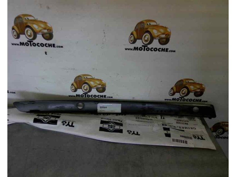 Recambio de molduras delanteras para bmw serie 1 berlina (e81/e87) referencia OEM IAM 51117185133  BM1211232