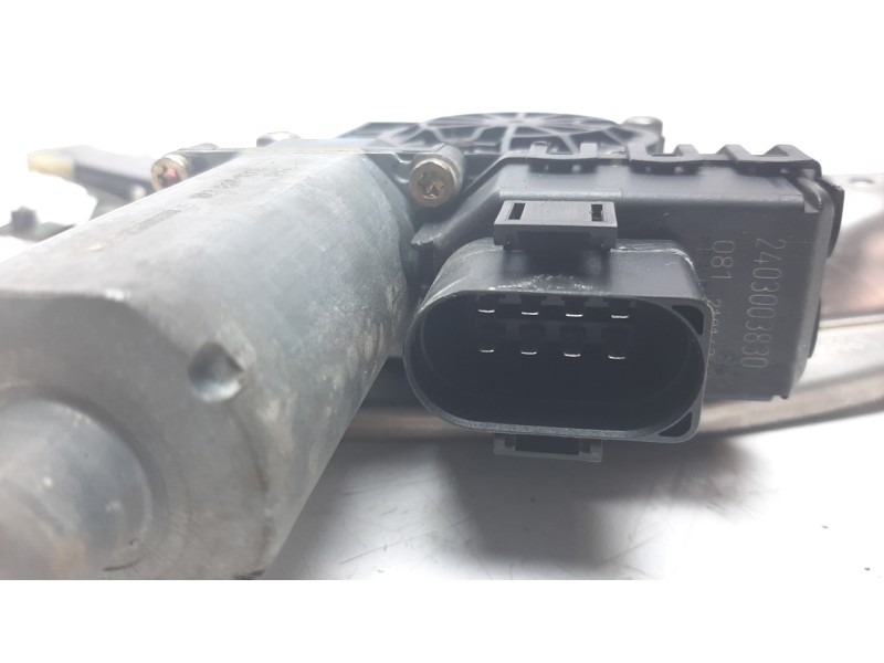 Recambio de elevalunas trasero derecho para audi a6 berlina (4b2) 2.5 v6 24v tdi referencia OEM IAM 4B0839398B 106020617 113648